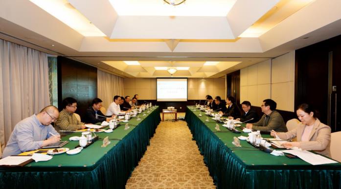 集团党委书记、董事长任丁会见重庆尊龙凯时集团董事长乔昌志一行