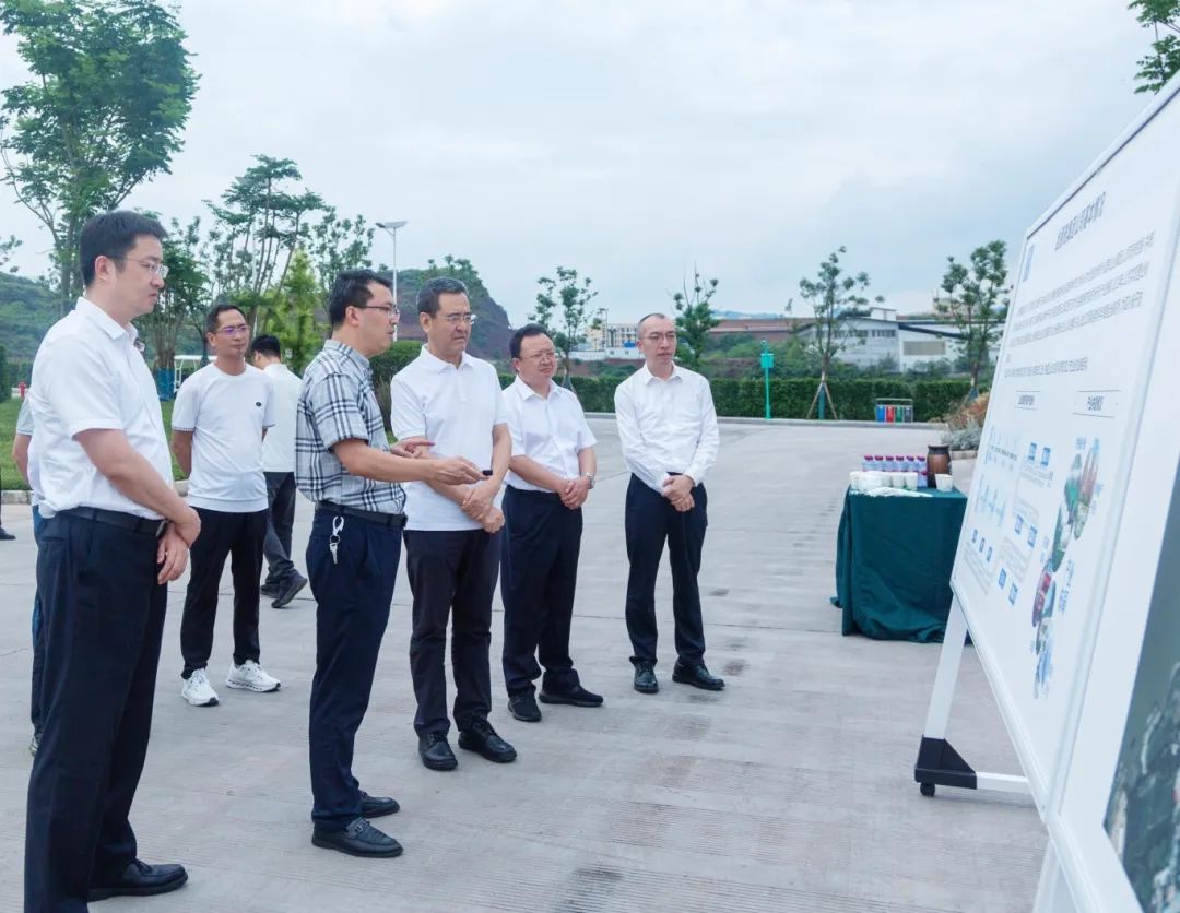 省国资委党委书记、主任冯文生赴宜宾调研国企改革深化提升行动工作并主持召开片区座谈会