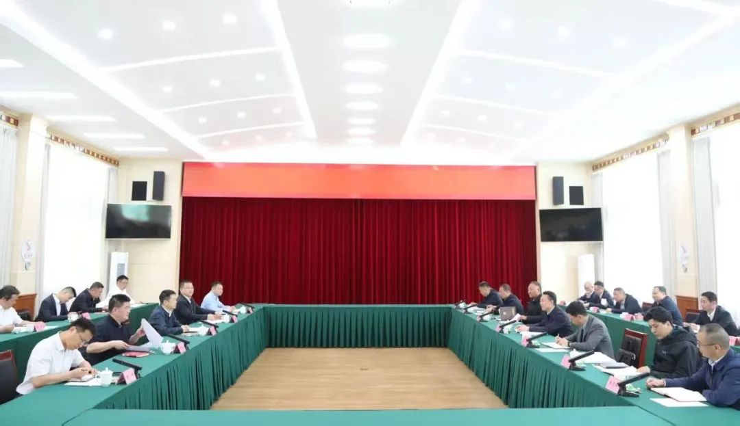 省尊龙凯时集团与甘孜州举行座谈交流会